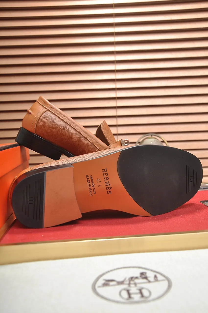 Men's shoes💰540💶[HERMES] (cowhide lining)🍀Italian top luxury🍀He does not pursue novel styles and gorgeous colors, but attracts the favor of successful men with his flawless, elegant and classic style. Formal leather shoes This very comfortable, simple and stable style allows you to easily match any style! The pattern is absolutely 1:1 refined from the original case, and we strive for excellence in materials, imported cowhide + cowhide lining💪💪💪extraordinary texture👍! .Code number: 38-45 (45 customized)